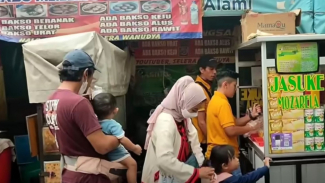 Couplepreneur Bangun Usaha Modal Gerobak Bekas: Kini Berhasil Jadi Pengusaha Naik Kelas 4 image 226