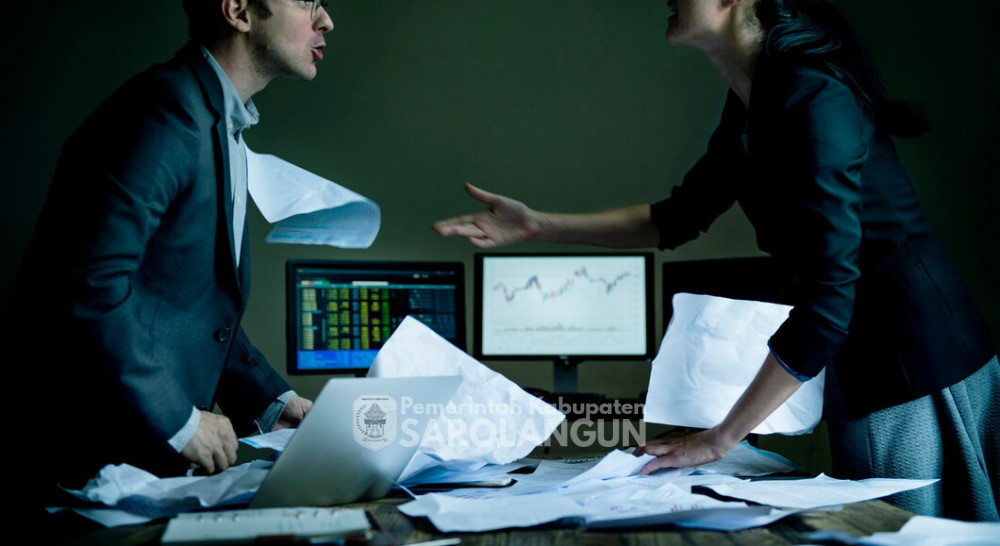 Tertipu? Kenali Ciri-Ciri Skema Investasi Mencurigakan